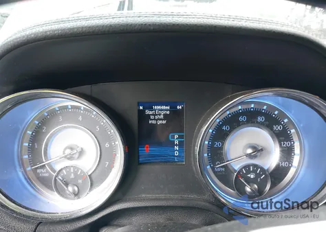 2014 Chrysler 300C из США, поврежденный, VIN 2C3CCAEG9EH372881